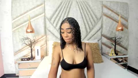 skylerbloom online show from February 24, 4:10 am