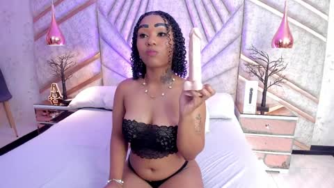 skylerbloom online show from March 30, 3:57 pm