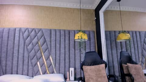 skylerbloom online show from April 12, 3:00 am