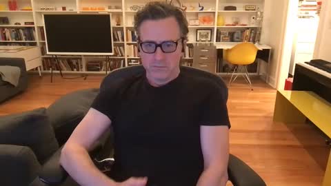 Skyline3371 online show from December 5, 7:05 am