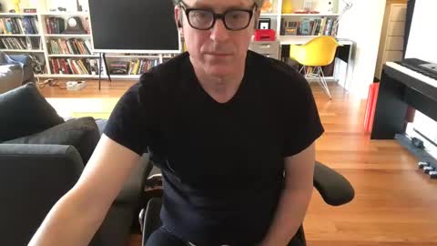 Skyline3371 online show from March 4, 4:09 pm