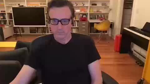 Skyline3371 online show from October 14, 5:30 am