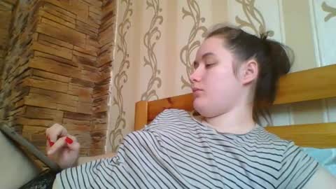 skyressie333 online show from February 24, 8:56 am