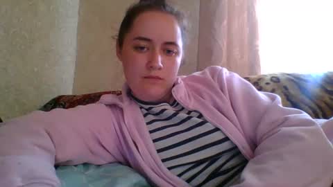skyressie333 online show from June 17, 10:39 am
