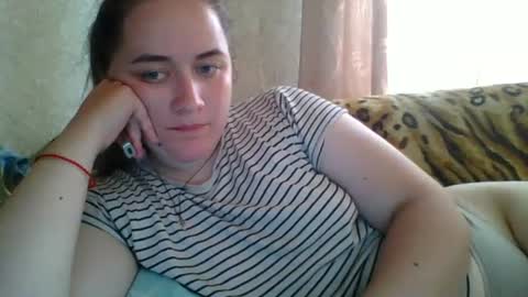 skyressie333 online show from June 23, 9:29 am