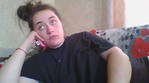skyressie333 online show from July 13, 6:49 am