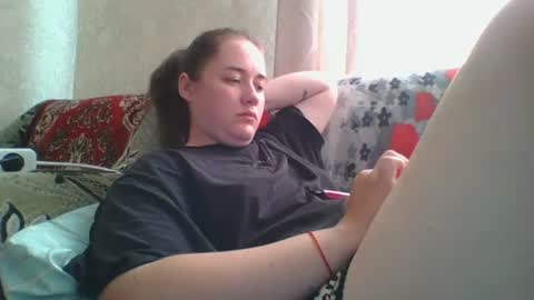 skyressie333 online show from July 15, 6:18 am