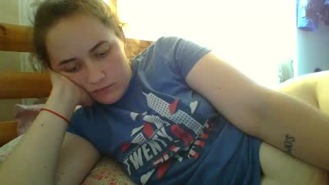 skyressie333 online show from July 20, 10:39 am