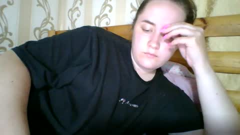 skyressie333 online show from July 22, 7:16 pm