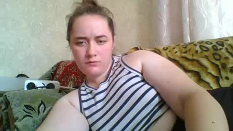 skyressie333 online show from July 30, 12:48 pm