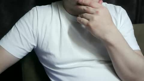 Snapshot of sladkiya chatting on February 19, 5:36 am SladkiYA online show from February 19, 5:36 am