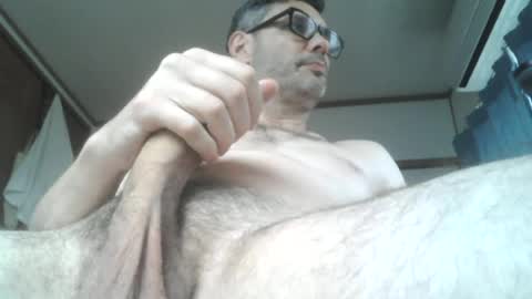 Snapshot of slambo001 chatting on July 2, 8:31 am slambo001 online show from July 2, 8:31 am