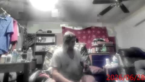 Snapshot of slavboypet chatting on June 28, 5:46 am slavboypet online show from June 28, 5:46 am