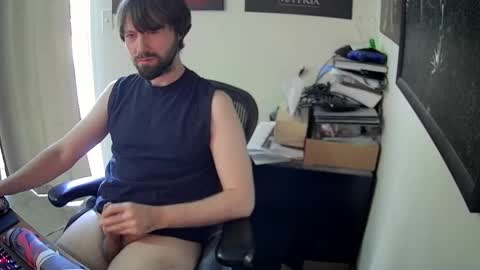 Snapshot of slave2pussy chatting on February 28, 7:56 pm slave2pussy online show from February 28, 7:56 pm