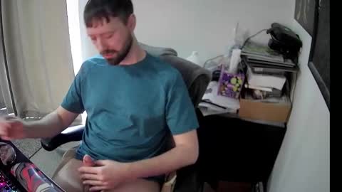 Snapshot of slave2pussy chatting on January 31, 7:45 pm slave2pussy online show from January 31, 7:45 pm