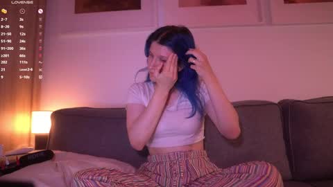 Snapshot of sleepingsonya chatting on September 30, 8:25 pm Sonya online show from September 30, 8:25 pm