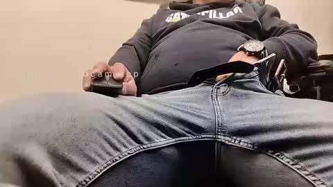 Snapshot of sleepwithyou chatting on December 23, 1:14 am sleepwithyou online show from December 23, 1:14 am