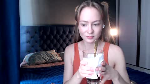 Slemgem Amy  friends online show from October 24, 8:11 am