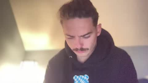 Snapshot of slickmass chatting on January 2, 2:00 am SlickMass online show from January 2, 2:00 am