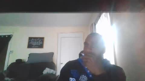 Snapshot of slim484035 chatting on October 12, 7:02 pm Slim8975 online show from October 12, 7:02 pm