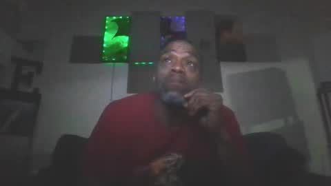 Snapshot of slim484035 chatting on March 16, 6:39 am Slim8975 online show from March 16, 6:39 am