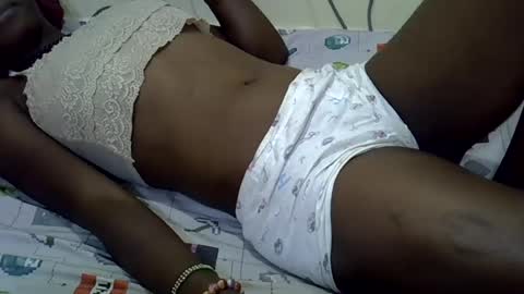 Snapshot of slim_kiteey chatting on June 21, 11:24 am slim_kiteey online show from June 21, 11:24 am