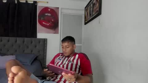 slim_master12 online show from June 2, 11:51 pm