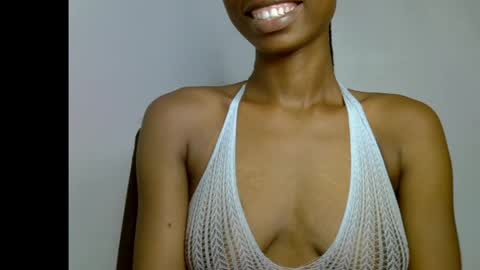 Snapshot of slim_petitqueen chatting on April 24, 8:06 am Alice online show from April 24, 8:06 am