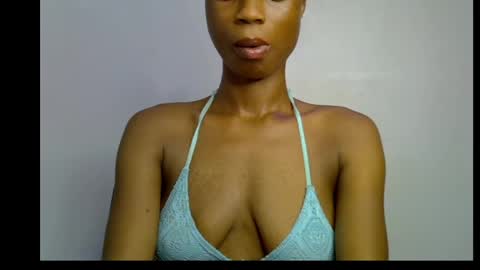 Snapshot of slim_petitqueen chatting on May 1, 6:34 pm Alice online show from May 1, 6:34 pm