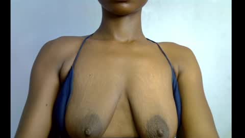 Snapshot of slim_petitqueen chatting on May 2, 7:46 am Alice online show from May 2, 7:46 am