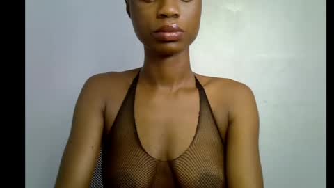 Snapshot of slim_petitqueen chatting on May 5, 8:00 am Alice online show from May 5, 8:00 am