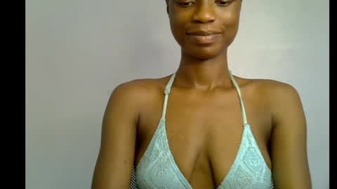 Snapshot of slim_petitqueen chatting on May 7, 9:14 am Alice online show from May 7, 9:14 am