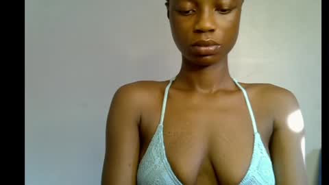 Snapshot of slim_petitqueen chatting on May 10, 7:02 am Alice online show from May 10, 7:02 am