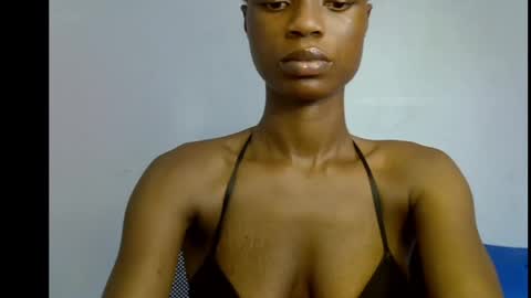 Snapshot of slim_petitqueen chatting on May 14, 10:00 am Alice online show from May 14, 10:00 am