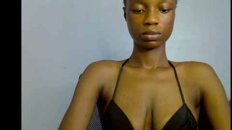 Snapshot of slim_petitqueen chatting on May 20, 8:09 am Alice online show from May 20, 8:09 am