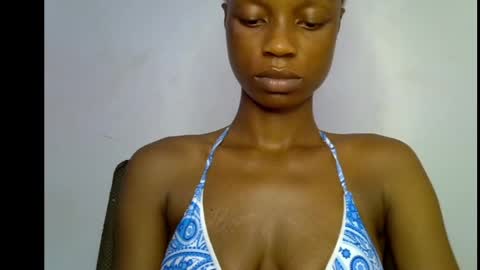 Snapshot of slim_petitqueen chatting on May 23, 7:51 pm Alice online show from May 23, 7:51 pm