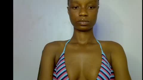 Snapshot of slim_petitqueen chatting on May 28, 6:38 pm Alice online show from May 28, 6:38 pm