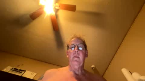 slimjim061560 online show from May 16, 1:02 am