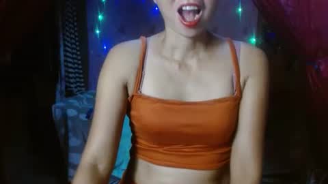 Snapshot of slimlady2023 chatting on January 7, 3:02 pm Anna online show from January 7, 3:02 pm