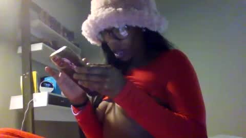 Snapshot of slimmmgooodiexoxo chatting on December 3, 8:50 pm slimmmgooodiexoxo online show from December 3, 8:50 pm