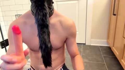 Snapshot of slimpickens44 chatting on November 12, 3:56 pm slimpickens44 online show from November 12, 3:56 pm