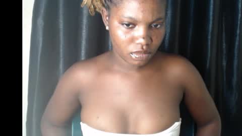 Snapshot of slimthick_tinah chatting on March 11, 11:33 pm TINA online show from March 11, 11:33 pm