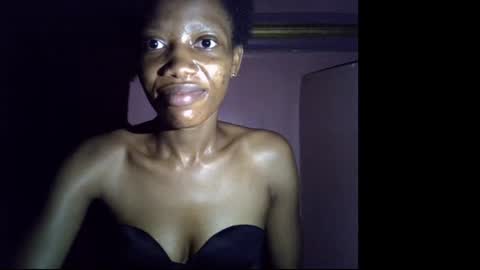 Snapshot of slimxxdol2 chatting on July 25, 2:31 am Erica online show from July 25, 2:31 am