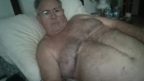 Snapshot of slippery_duck chatting on December 14, 4:31 pm slippery_duck online show from December 14, 4:31 pm