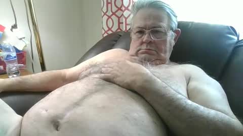 Snapshot of slippery_duck chatting on February 19, 2:23 pm slippery_duck online show from February 19, 2:23 pm