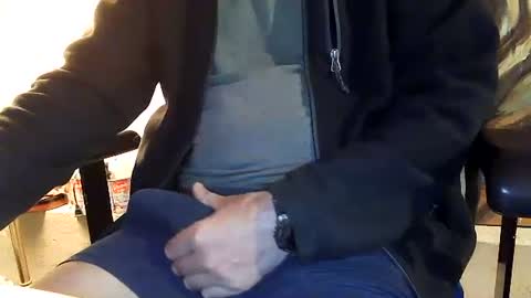 SlowGrow Uncut online show from December 2, 5:04 pm