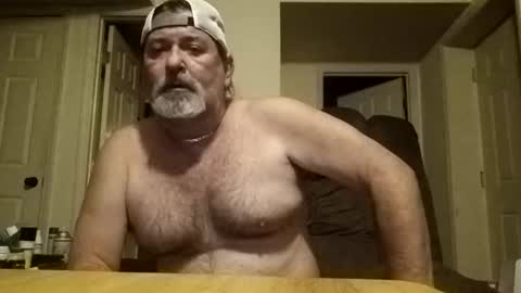 Snapshot of slutbreeze101 chatting on May 31, 2:31 am slutbreeze101 online show from May 31, 2:31 am