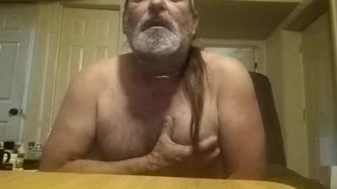 Snapshot of slutbreeze101 chatting on June 11, 3:21 pm slutbreeze101 online show from June 11, 3:21 pm
