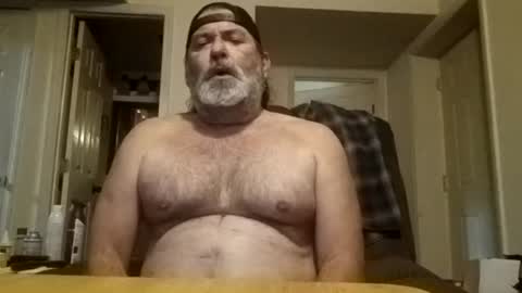 Snapshot of slutbreeze101 chatting on June 17, 3:46 pm slutbreeze101 online show from June 17, 3:46 pm