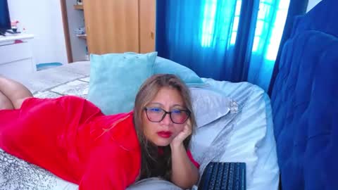 Snapshot of slutdirty1xxx chatting on June 24, 12:26 pm Slutdirtyxxx online show from June 24, 12:26 pm